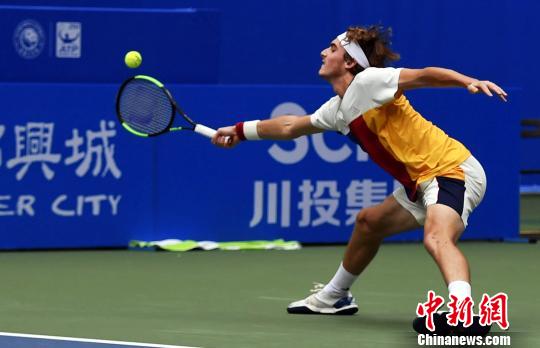 官方：皇家社会与球队攻击手马里耶斯库雷纳续约至2029年夏.