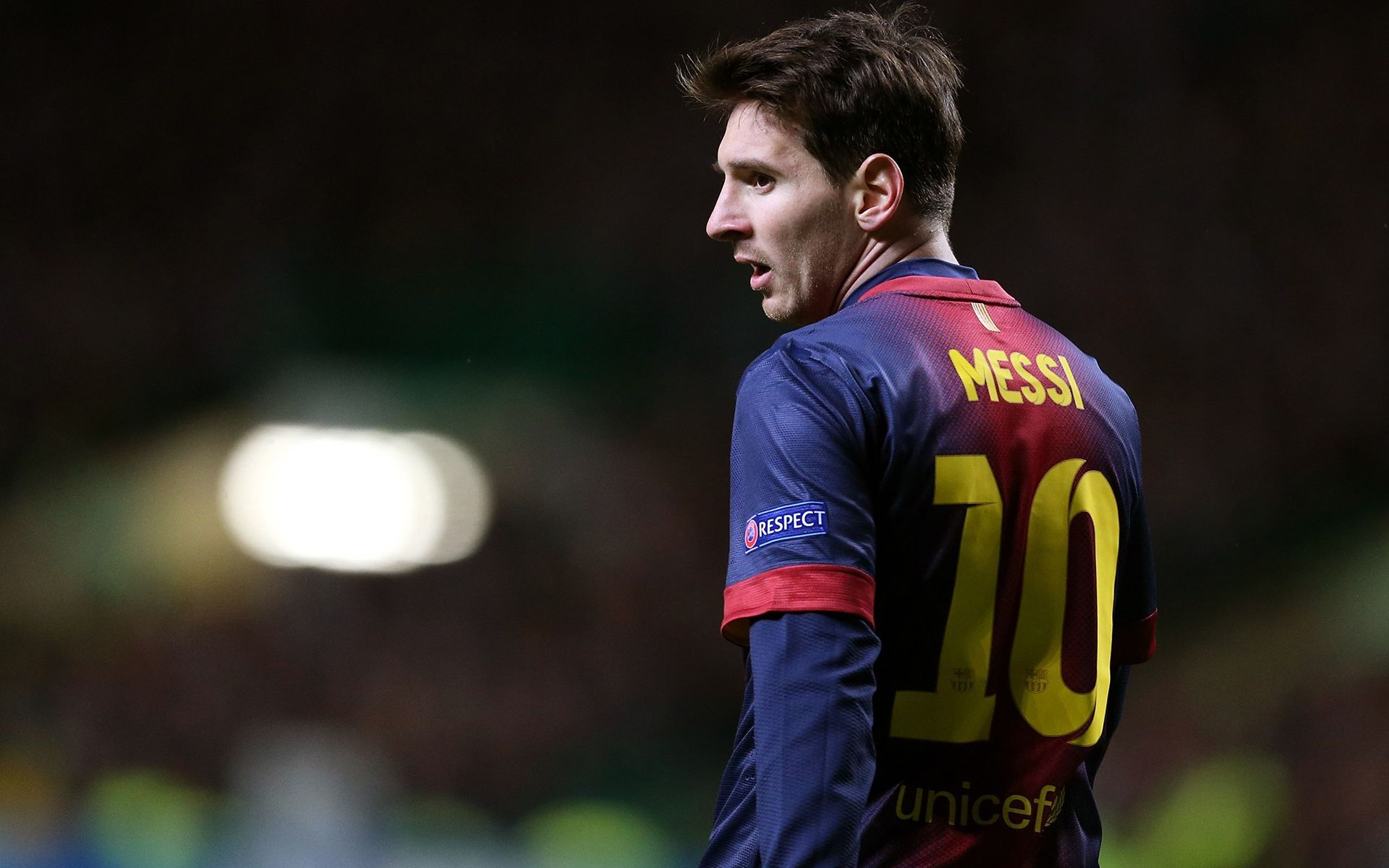 记者:前田大然与旗手怜央可能离开凯尔特人,小蜜蜂有意前田