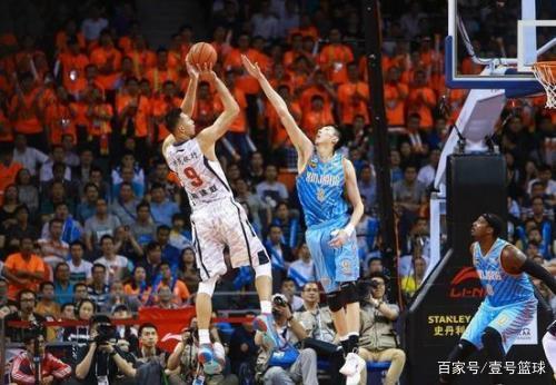 尔的士气 尔的士气