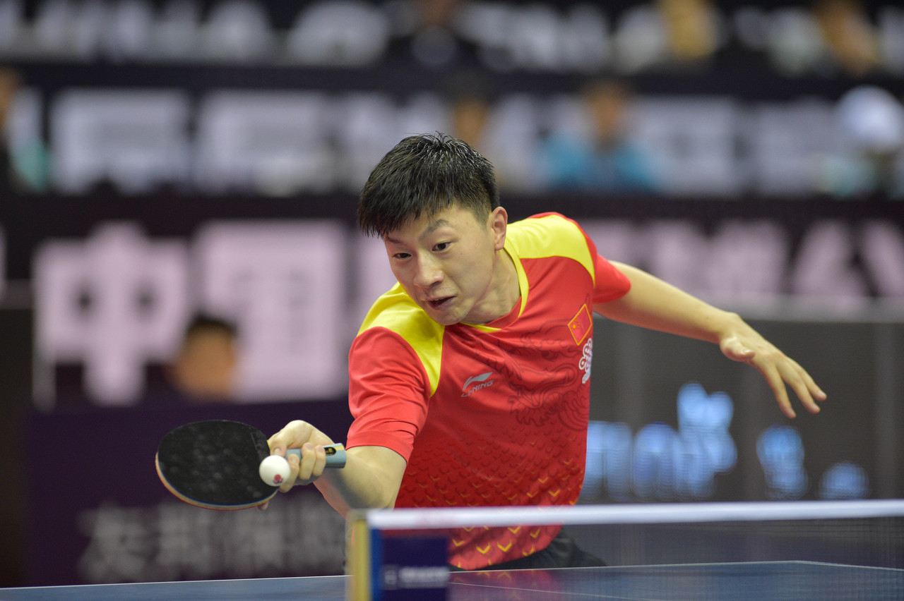 后防线的深 后防线的深