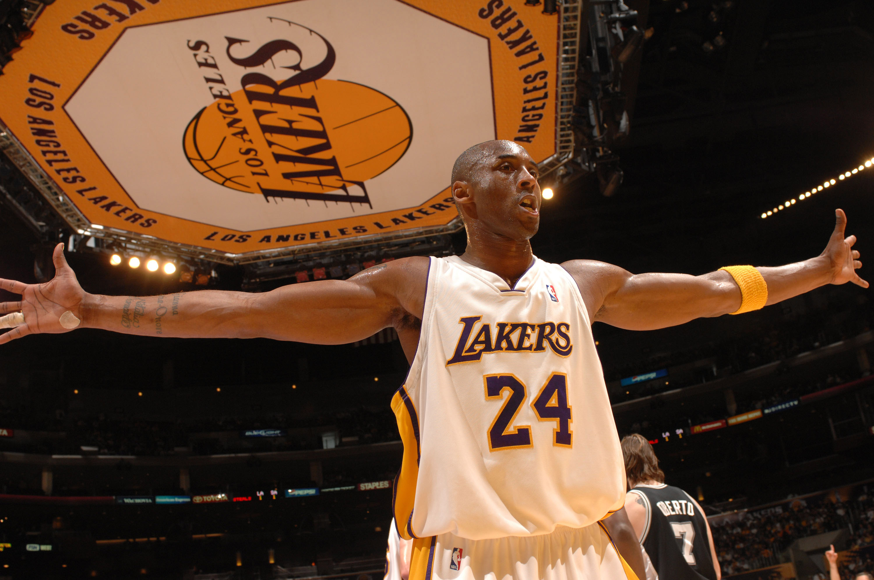 加强防守和 加强防守和