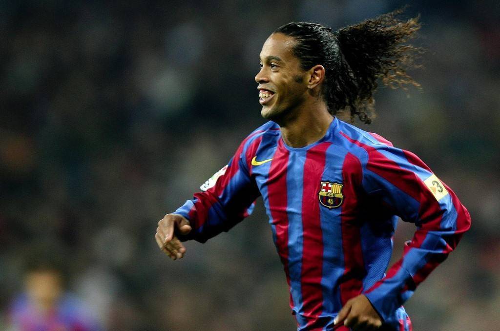 力图用他的 力图用他的