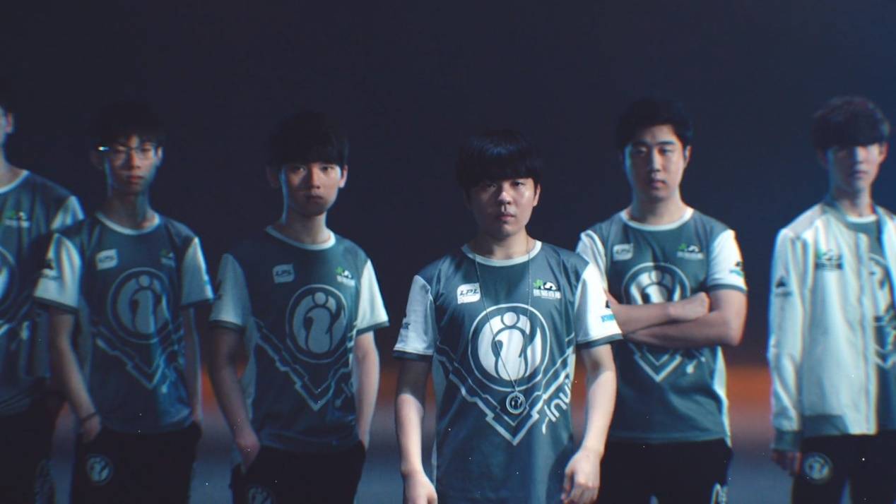 [天下足球]暴力犯规 罗伯茨被禁赛6场.