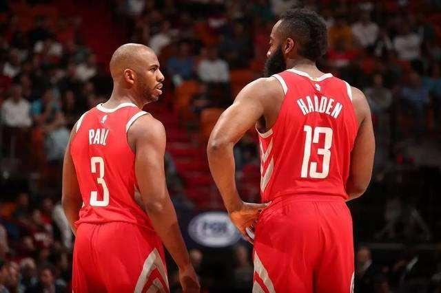 崔康熙未出席新闻发布会由领队唐田代为出席！泰山领队：崔指导因为血压问题缺席