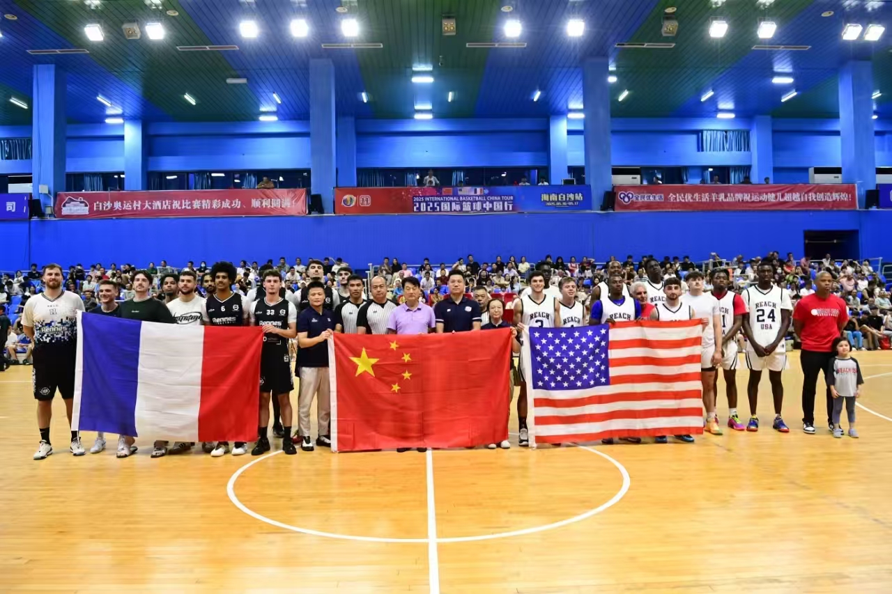 以双后腰临 以双后腰临